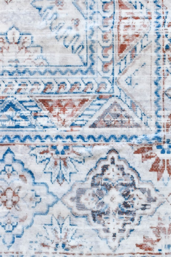 Novaro Casablanca Traditional Rug - Turkish-inspired modern rug from Treasures of Turkey