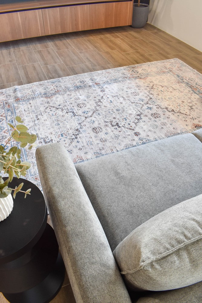 Novaro Casablanca Traditional Rug – Treasures of Turkey
