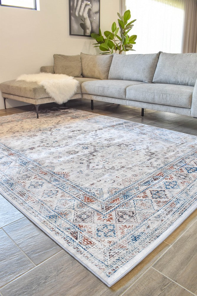 Novaro Casablanca Traditional Rug - Turkish-inspired modern rug from Treasures of Turkey