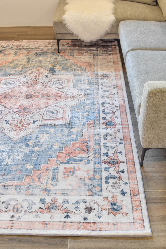 Novaro Chiraz Traditional Rug - Turkish-inspired modern rug from Treasures of Turkey