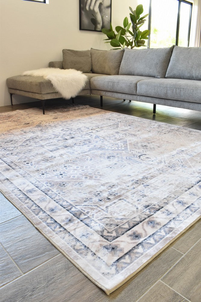 Novaro Luxor Traditional Rug - Turkish-inspired modern rug from Treasures of Turkey