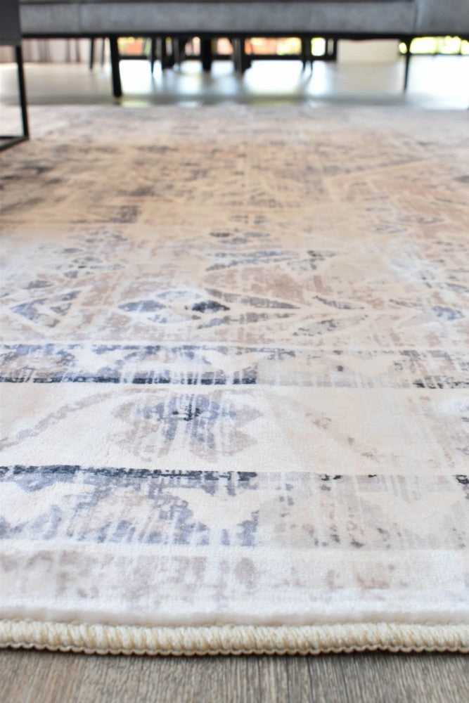 Novaro Luxor Traditional Rug - Turkish-inspired modern rug from Treasures of Turkey