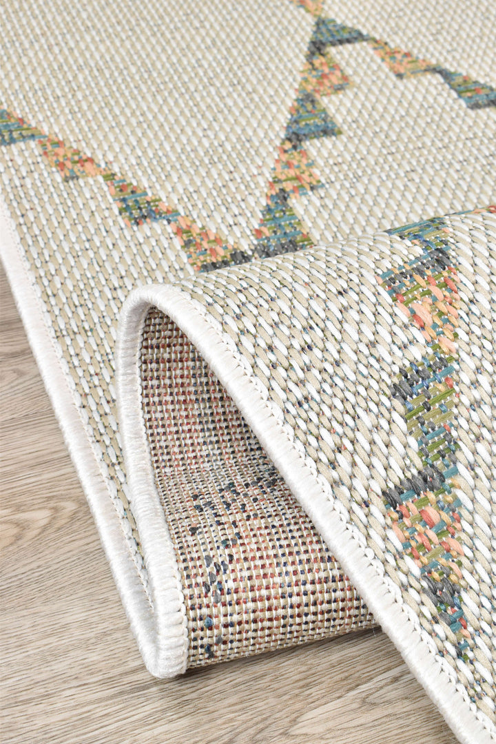 Montana Diamond Rug - Turkish-inspired indoor/outdoor rug from Treasures of Turkey