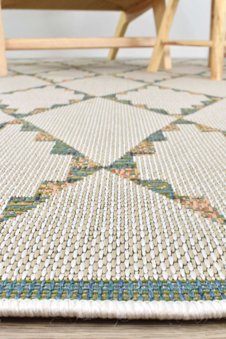 Montana Diamond Rug - Turkish-inspired indoor/outdoor rug from Treasures of Turkey
