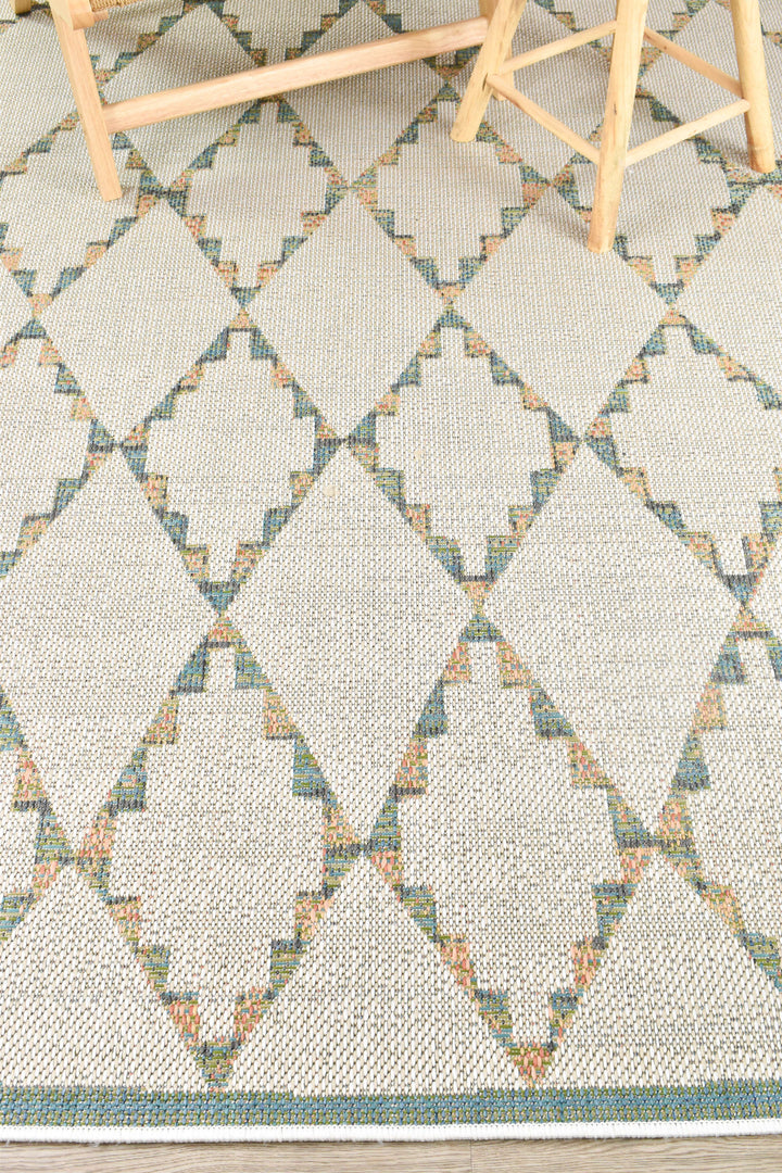 Montana Diamond Rug - Turkish-inspired indoor/outdoor rug from Treasures of Turkey