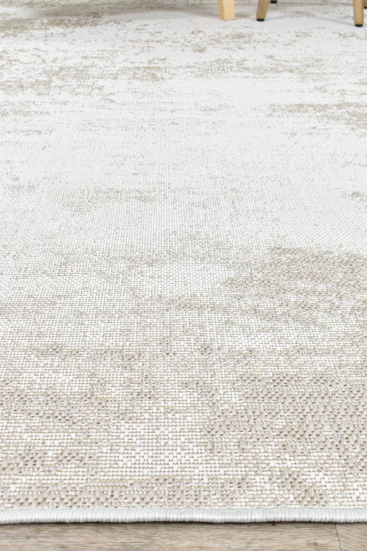 Carmel Cream White Rug - Turkish-inspired indoor/outdoor rug from Treasures of Turkey