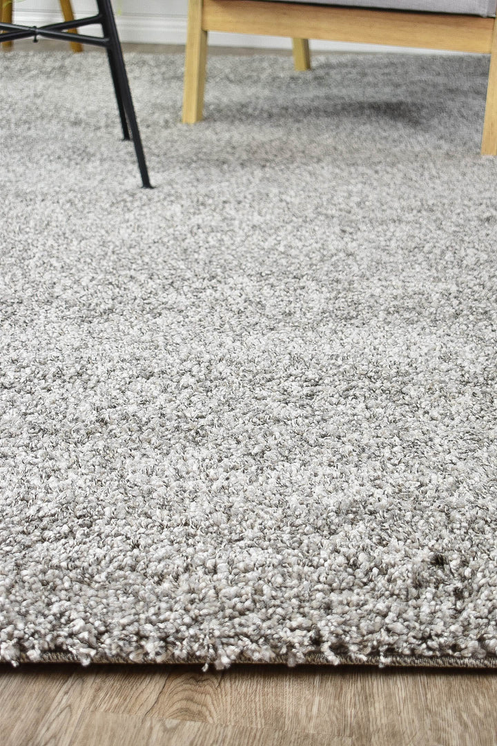 Leona Light Grey Rug - Turkish-inspired shaggy rug from Treasures of Turkey