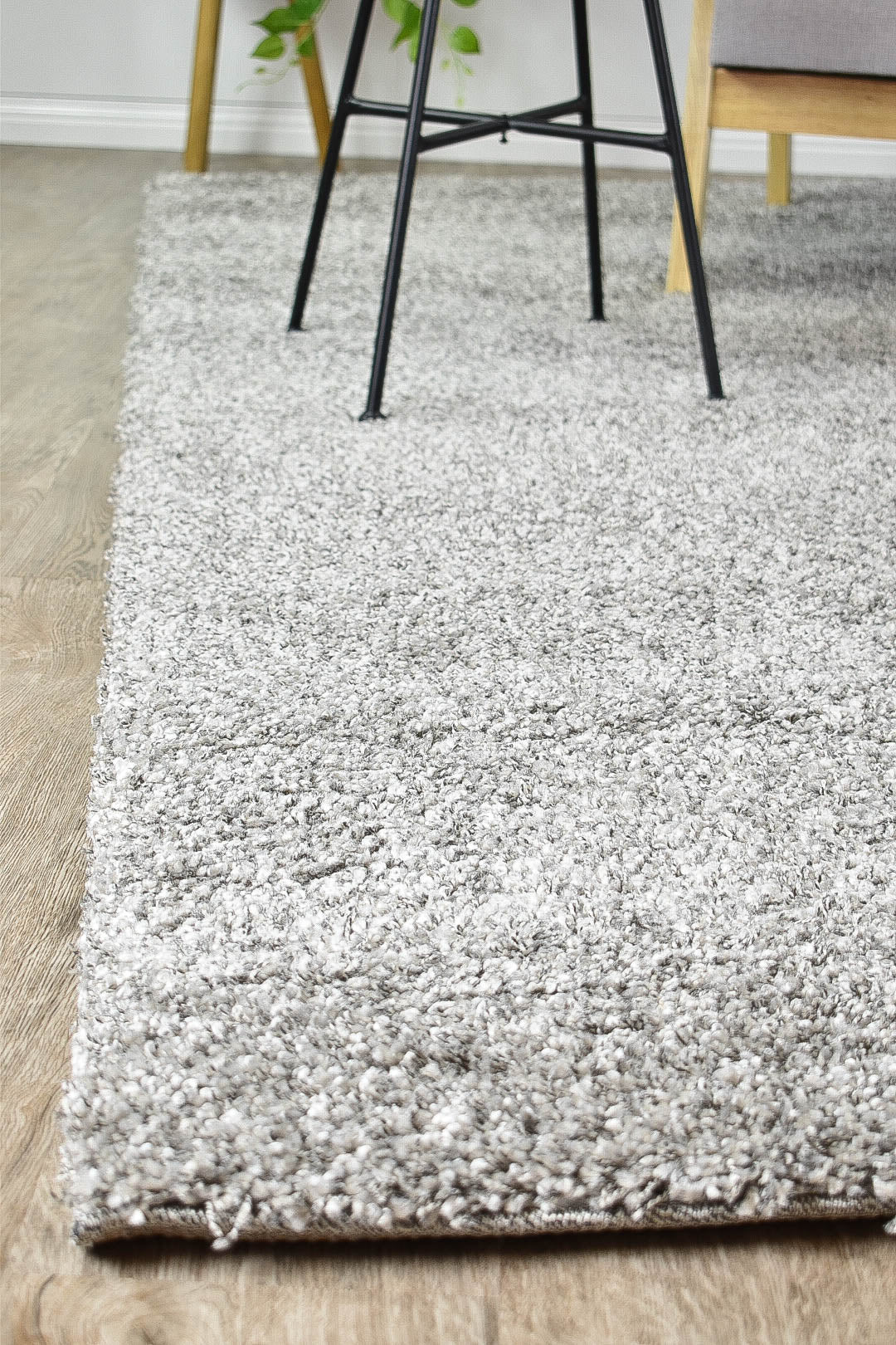 Leona Light Grey Rug - Turkish-inspired shaggy rug from Treasures of Turkey
