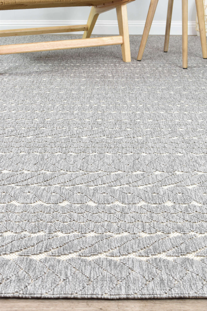 Nevada Grey White Rug - Turkish-inspired indoor/outdoor rug from Treasures of Turkey
