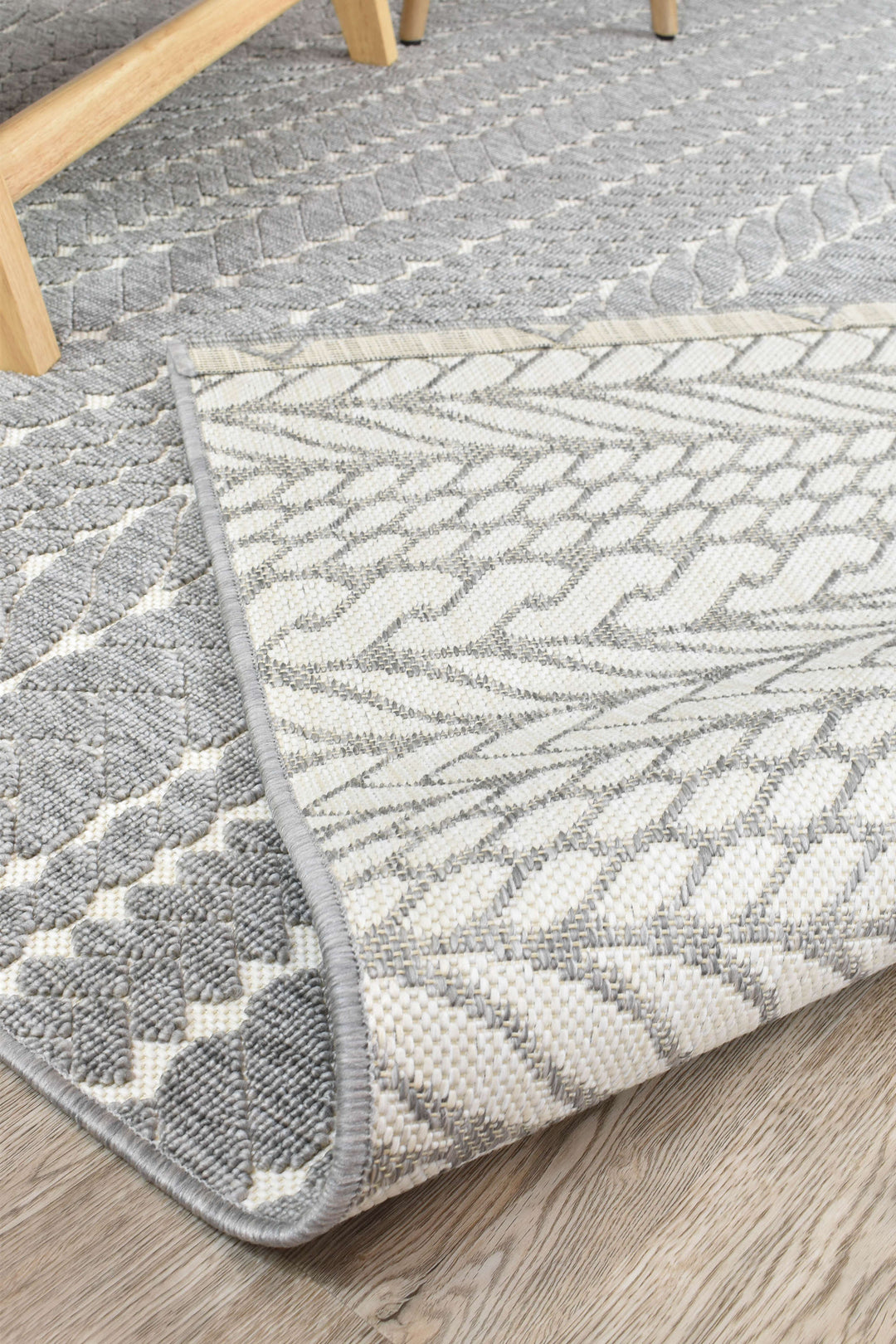 Nevada Grey White Rug - Turkish-inspired indoor/outdoor rug from Treasures of Turkey