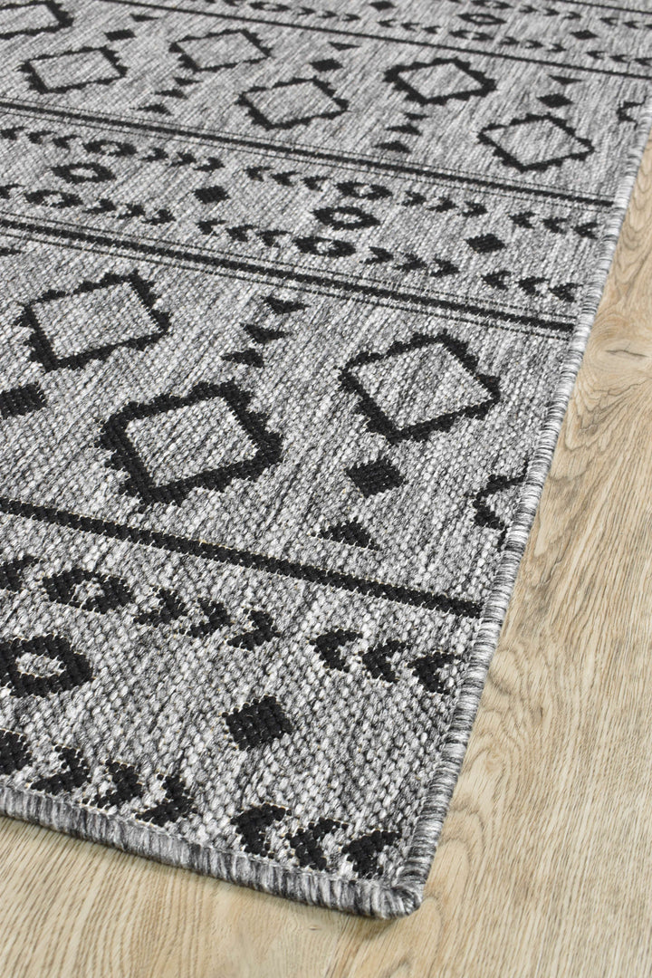 Alaska Runner Dark Grey - Turkish-inspired hallway runner rug from Treasures of Turkey