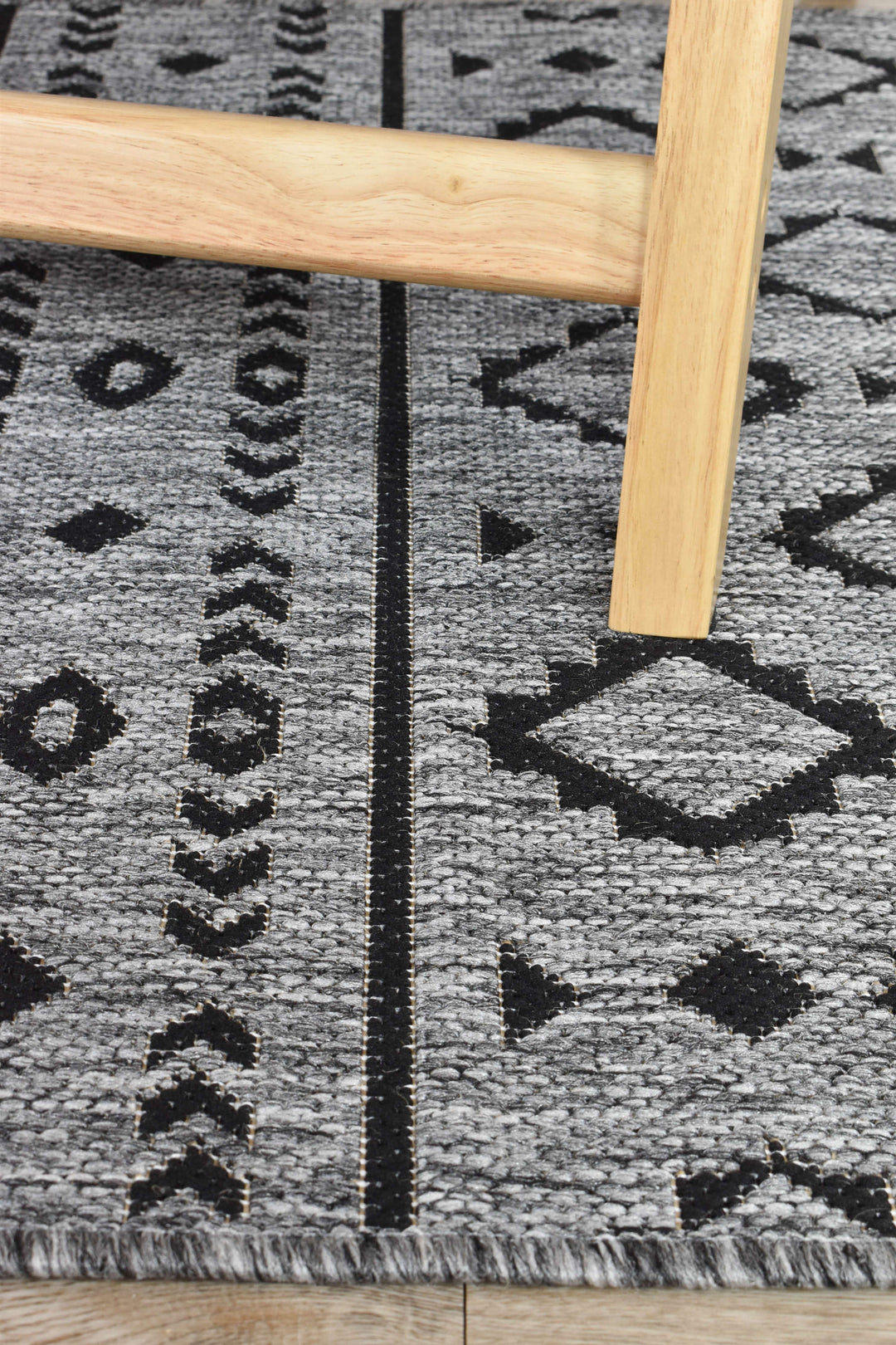 Alaska Runner Dark Grey - Turkish-inspired hallway runner rug from Treasures of Turkey