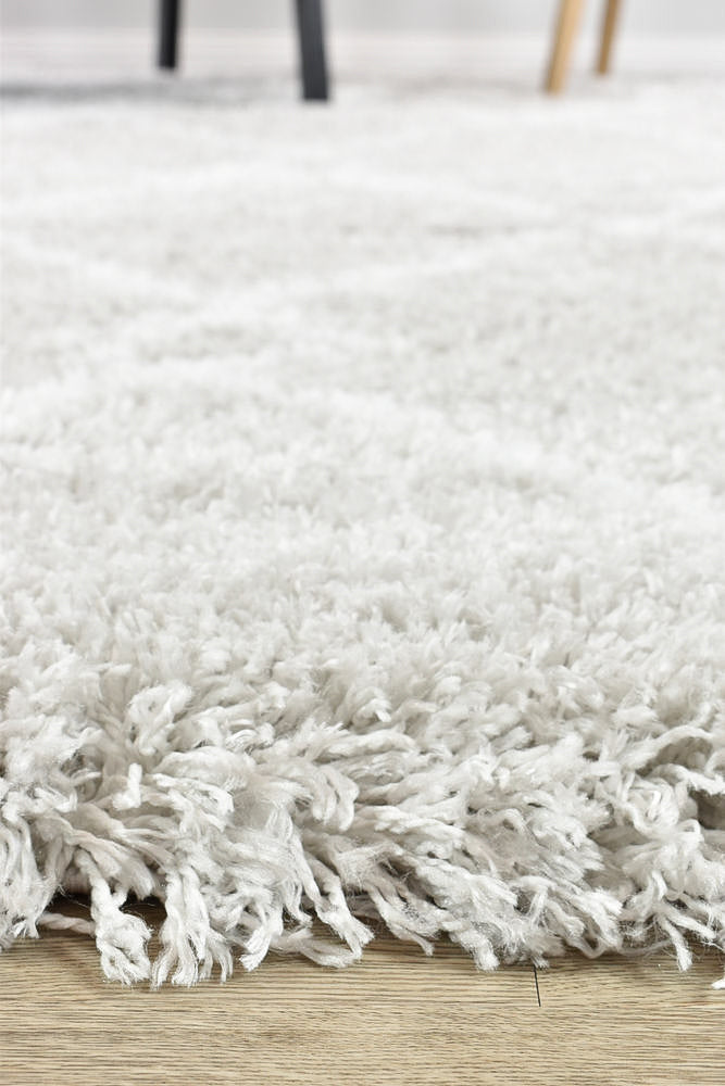 Cobi Light Grey Rug - Turkish-inspired shaggy rug from Treasures of Turkey