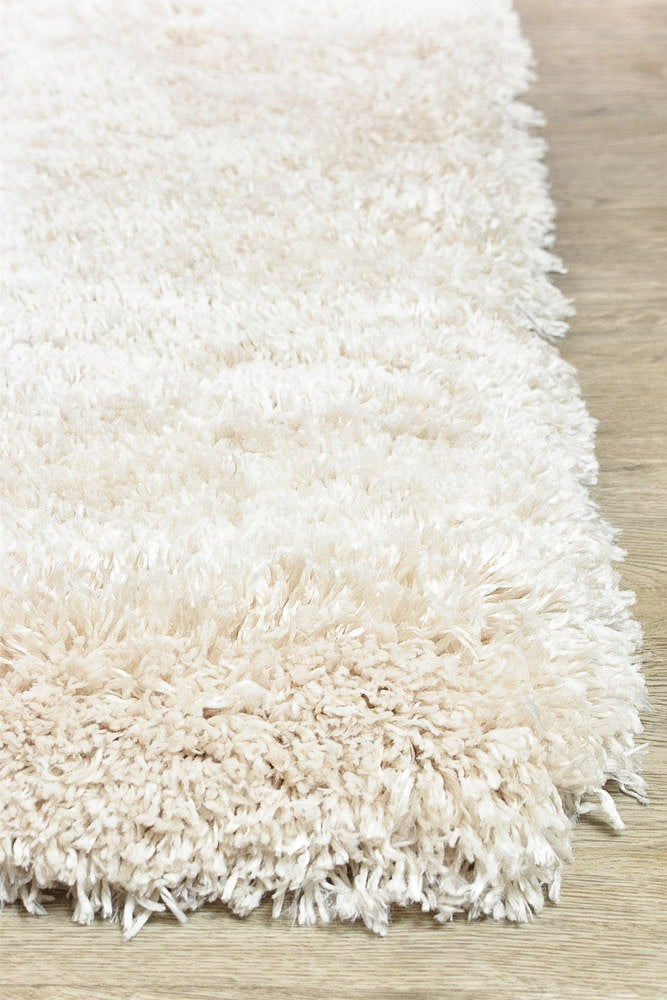 Cobi Beige Rug - Turkish-inspired shaggy rug from Treasures of Turkey