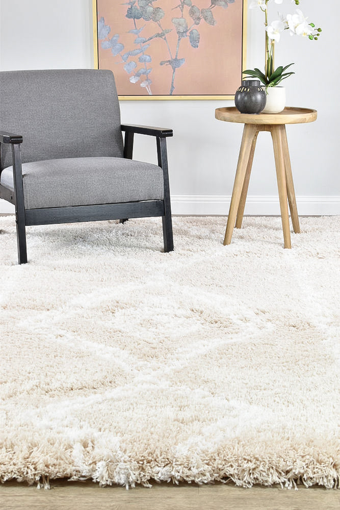 Cobi Beige Rug - Turkish-inspired shaggy rug from Treasures of Turkey
