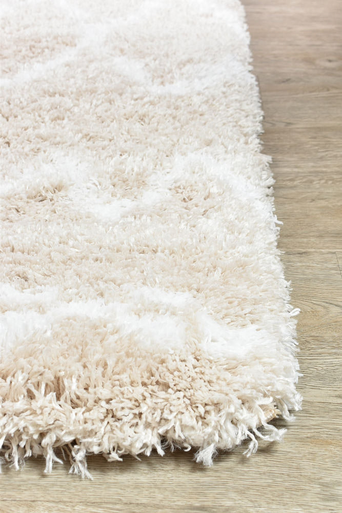 Cobi Beige Rug - Turkish-inspired shaggy rug from Treasures of Turkey
