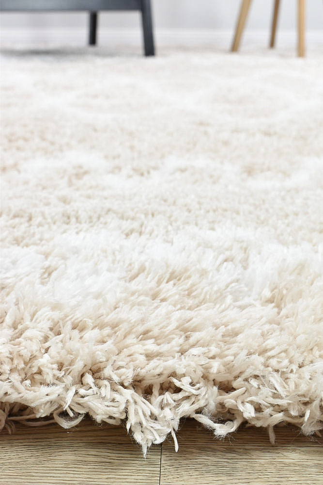 Cobi Beige Rug - Turkish-inspired shaggy rug from Treasures of Turkey