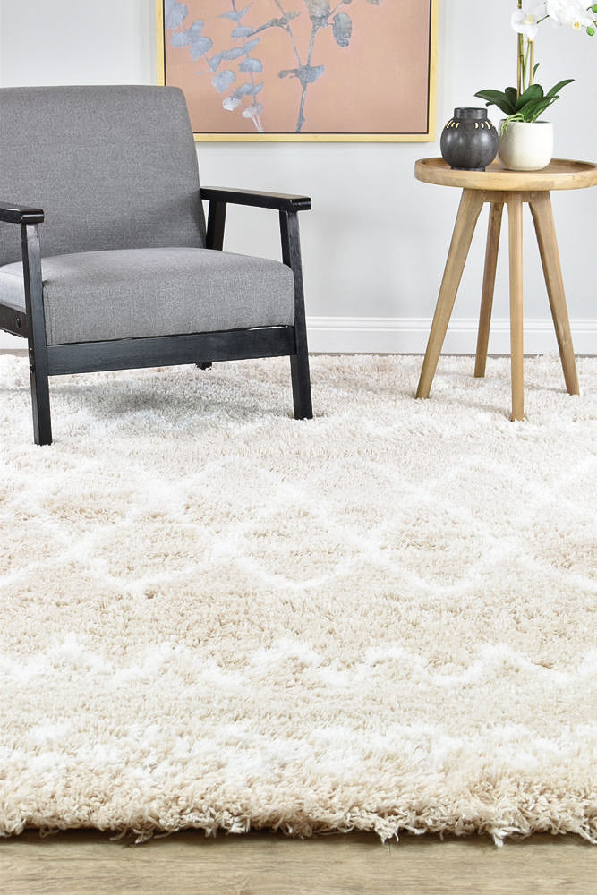 Cobi Beige Rug - Turkish-inspired shaggy rug from Treasures of Turkey