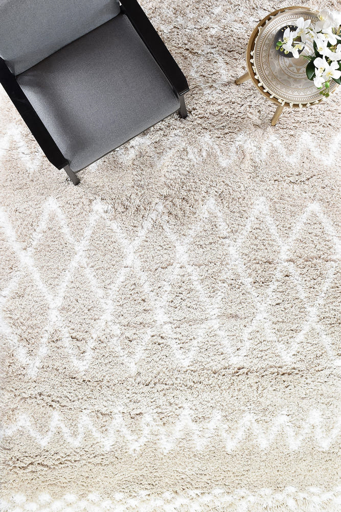 Cobi Beige Rug - Turkish-inspired shaggy rug from Treasures of Turkey
