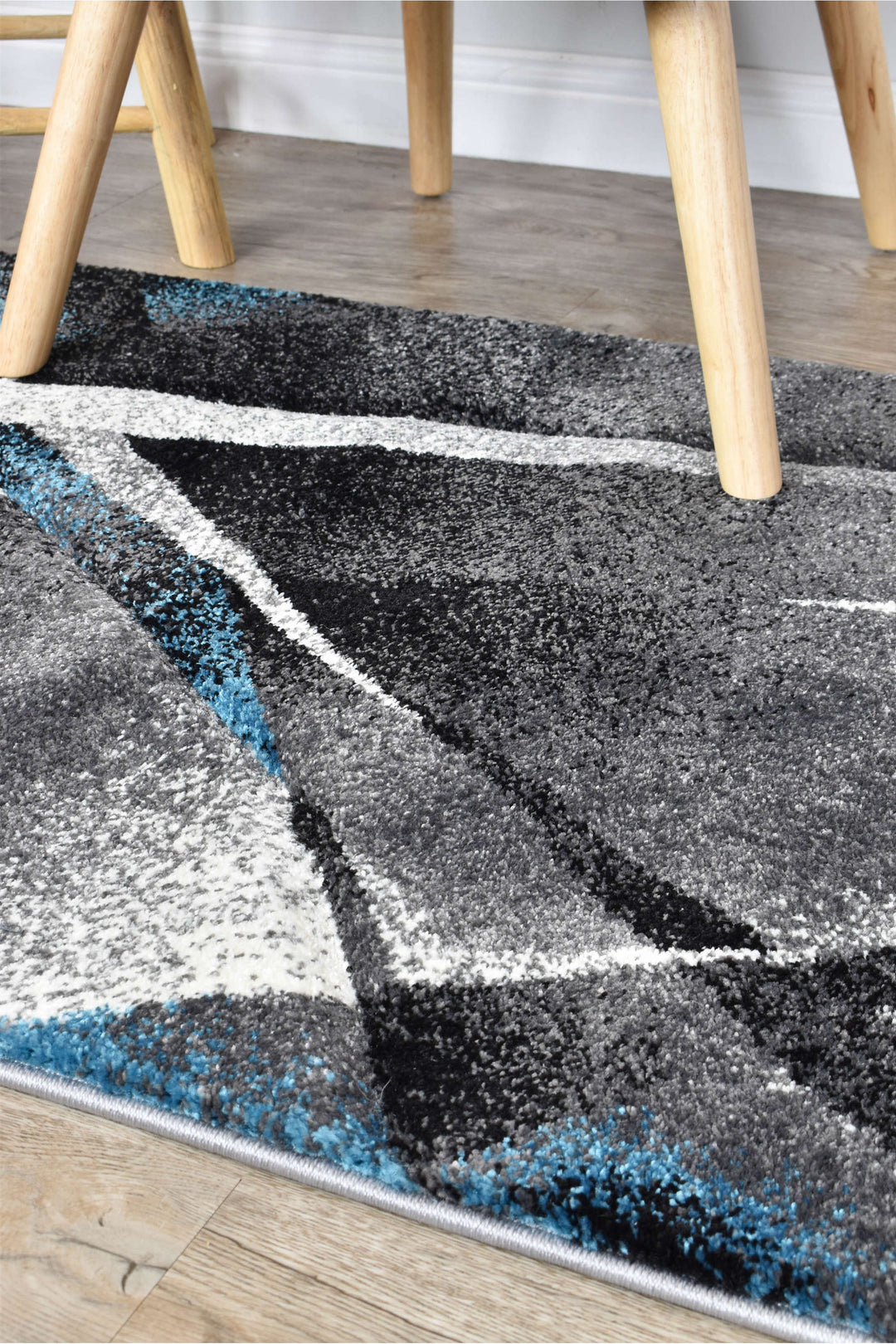 Novas Grey Turquoise Runner - Turkish-inspired hallway runner rug from Treasures of Turkey