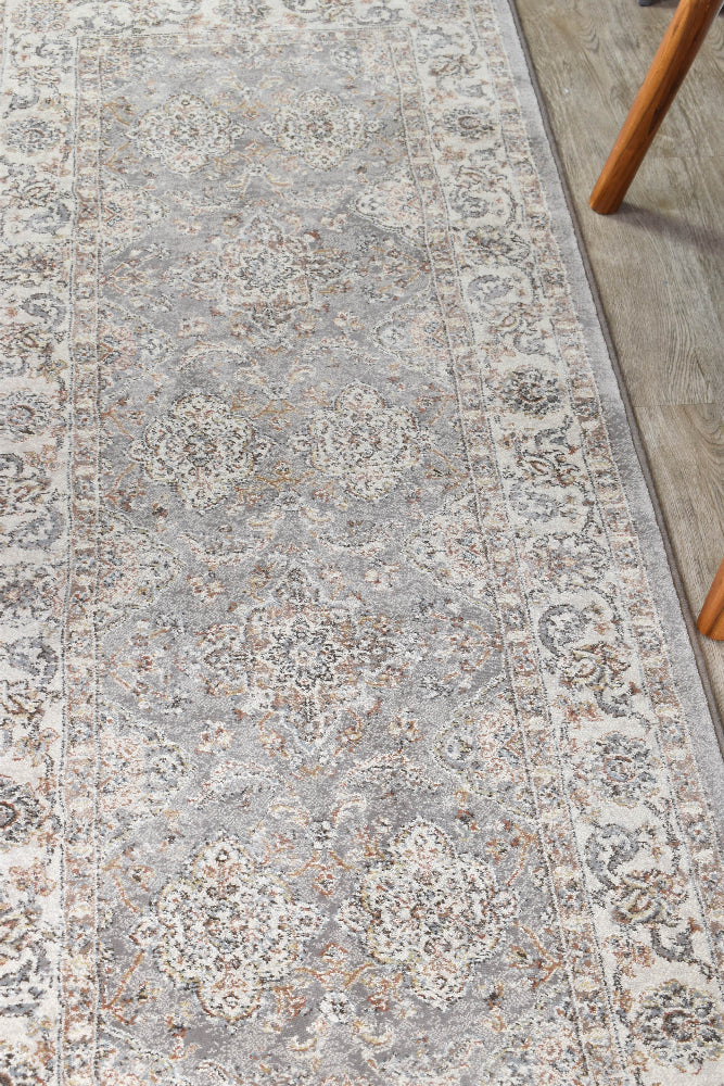 PinnaclePlaza Kingston Rug - Turkish-inspired traditional rug from Treasures of Turkey