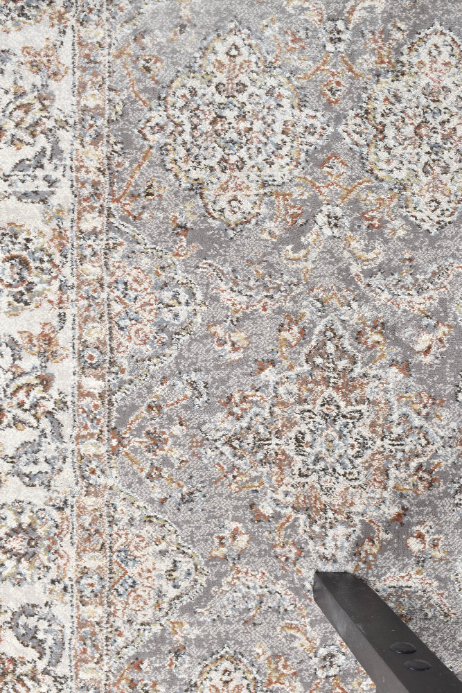 PinnaclePlaza Kingston Rug - Turkish-inspired traditional rug from Treasures of Turkey