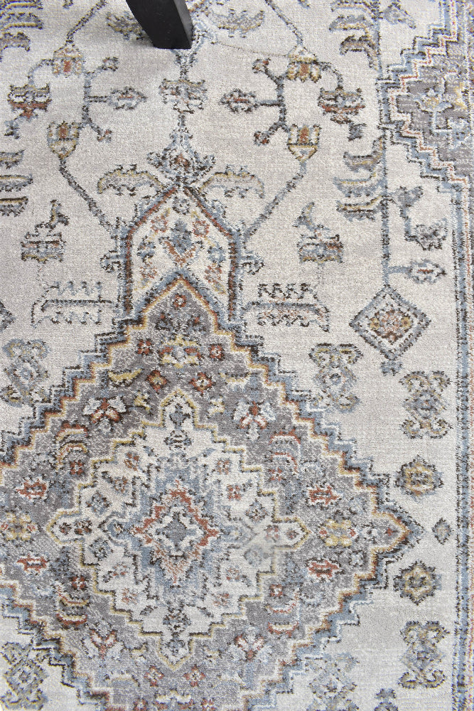 PinnaclePlaza Hudson Rug - Turkish-inspired traditional rug from Treasures of Turkey