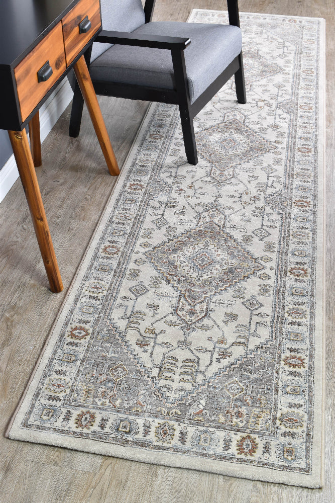 PinnaclePlaza Hudson Rug - Turkish-inspired traditional rug from Treasures of Turkey