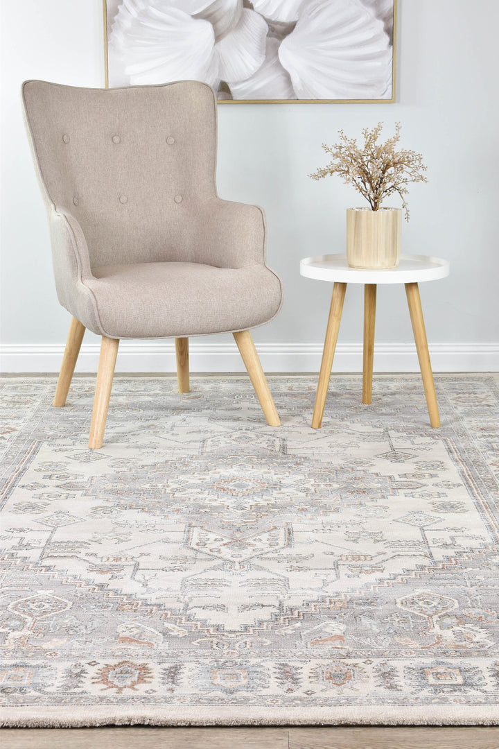 PinnaclePlaza Hudson Rug - Turkish-inspired traditional rug from Treasures of Turkey