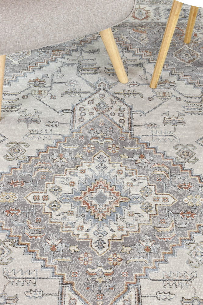 PinnaclePlaza Hudson Rug - Turkish-inspired traditional rug from Treasures of Turkey