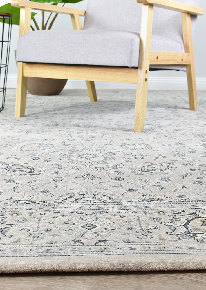 PinnaclePlaza Traditional Rug - Turkish-inspired traditional rug from Treasures of Turkey