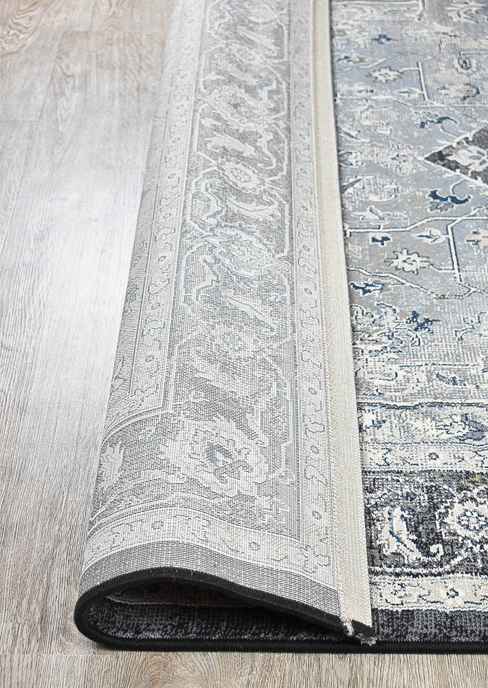 PinnaclePlaza Medallion Rug - Turkish-inspired traditional rug from Treasures of Turkey