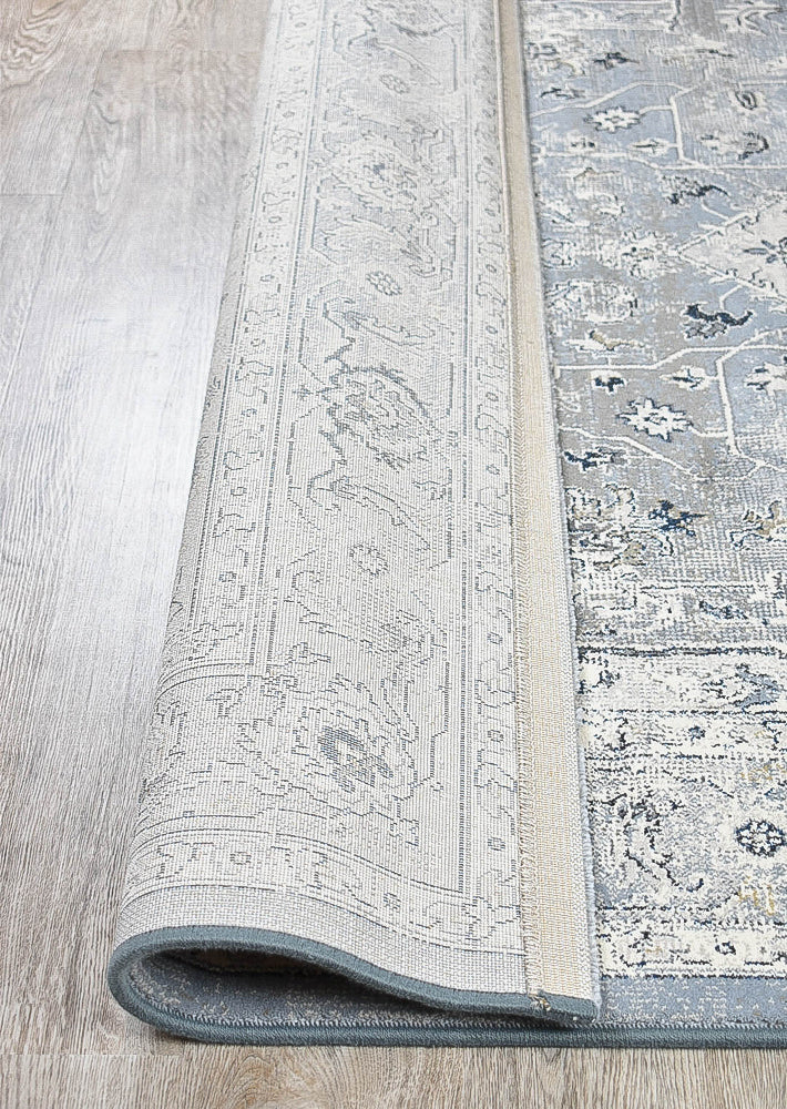 PinnaclePlaza Traditional Rug - Turkish-inspired traditional rug from Treasures of Turkey