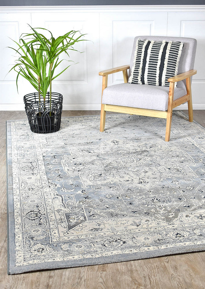 PinnaclePlaza Traditional Rug - Turkish-inspired traditional rug from Treasures of Turkey