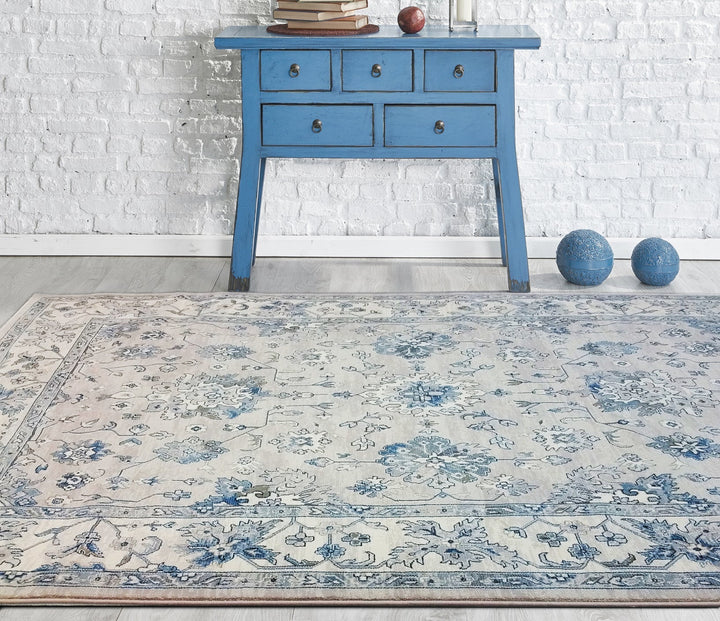PinnaclePlaza Traditional Rug - Turkish-inspired traditional rug from Treasures of Turkey