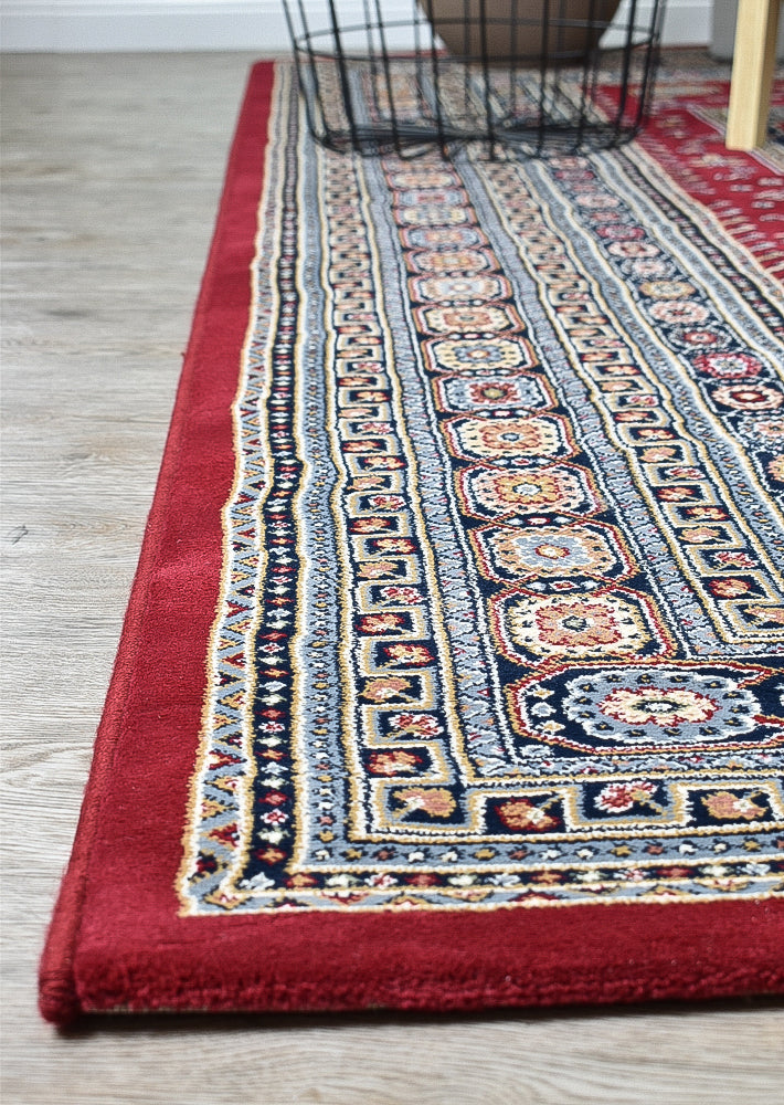 PinnaclePlaza Medallion Rug - Turkish-inspired traditional rug from Treasures of Turkey