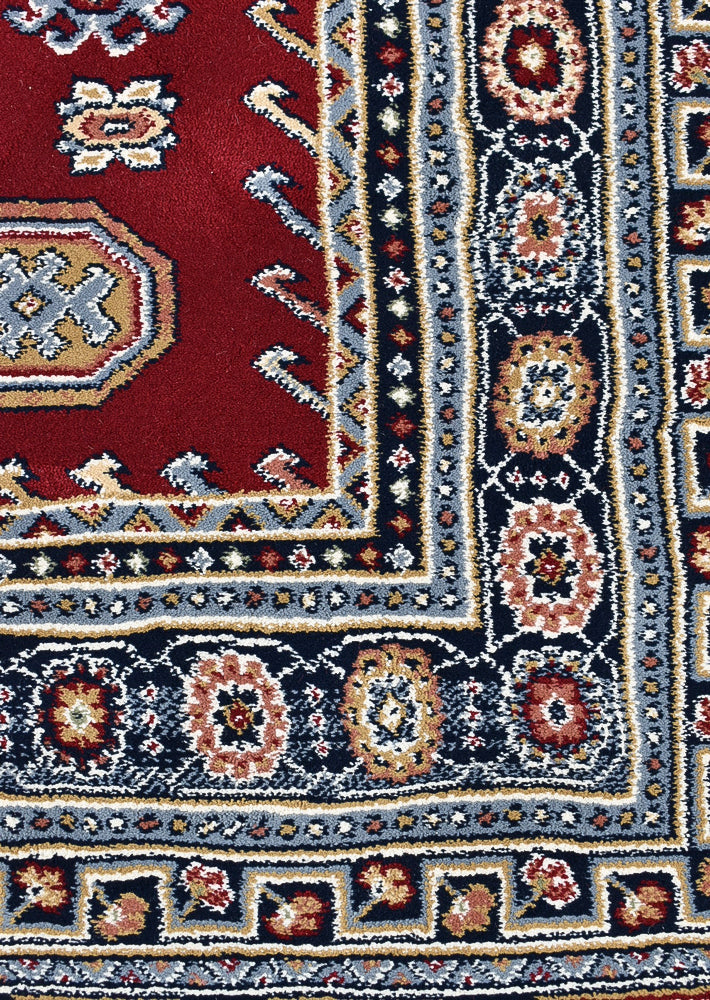PinnaclePlaza Medallion Rug - Turkish-inspired traditional rug from Treasures of Turkey