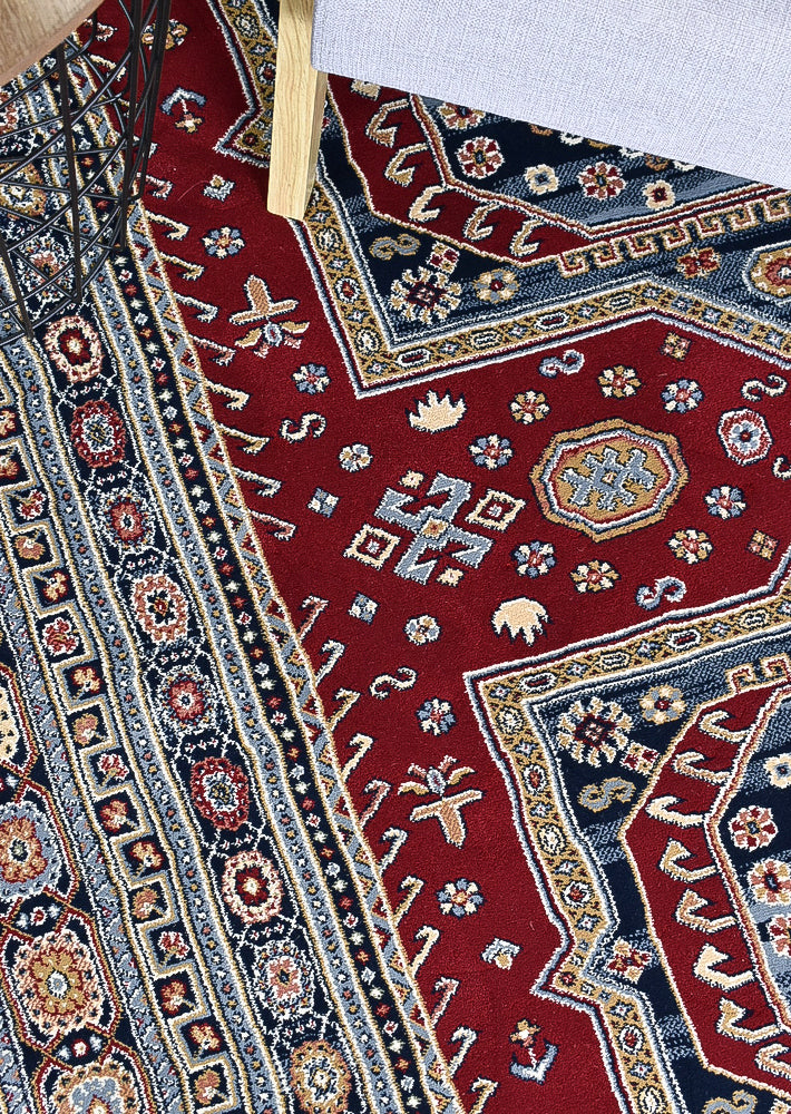 PinnaclePlaza Medallion Rug - Turkish-inspired traditional rug from Treasures of Turkey