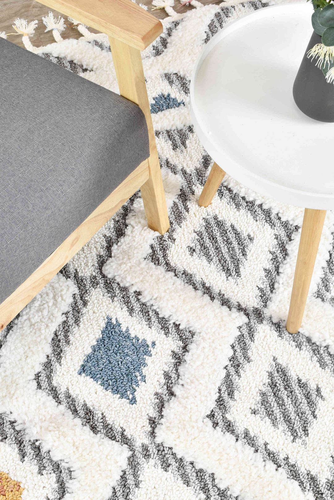 Eden Diamond Rug - Turkish-inspired shaggy rug from Treasures of Turkey