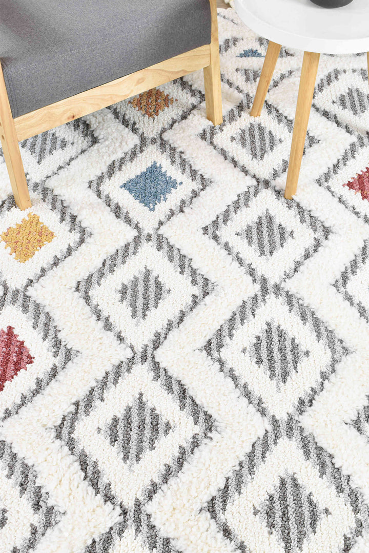 Eden Diamond Rug - Turkish-inspired shaggy rug from Treasures of Turkey
