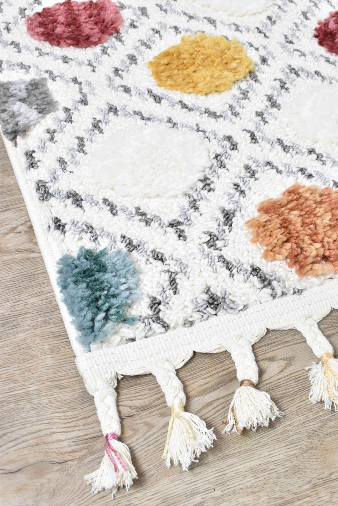 Eden Polka Dots Rug - Turkish-inspired shaggy rug from Treasures of Turkey
