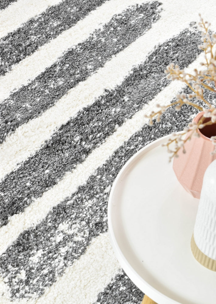 Palermo Shaggy Rug Dark Grey - Turkish-inspired shaggy rug from Treasures of Turkey