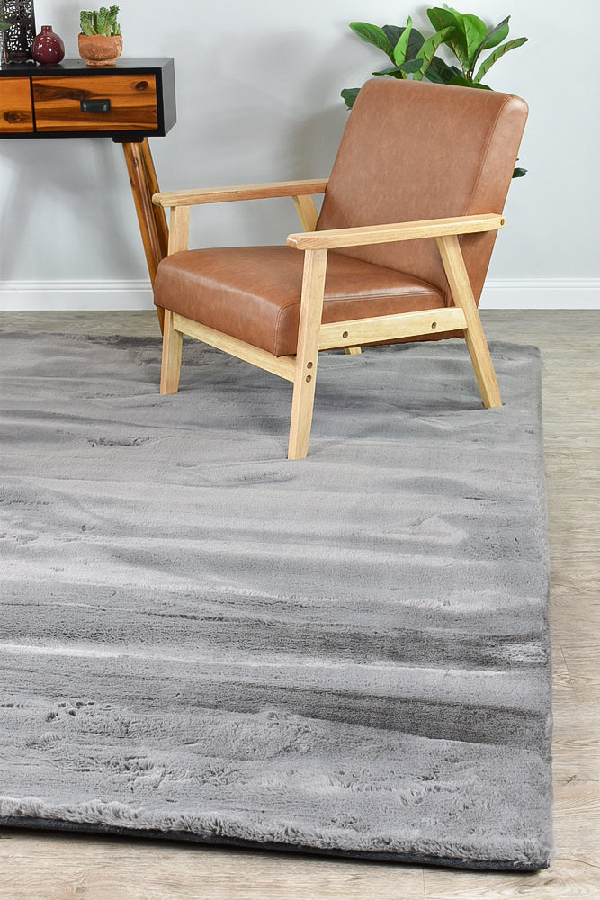 Super Soft Shaggy Grey Rug - Turkish-inspired shaggy rug from Treasures of Turkey