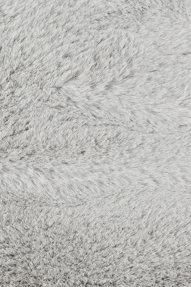Super Soft Shaggy Light Grey Rug - Turkish-inspired shaggy rug from Treasures of Turkey