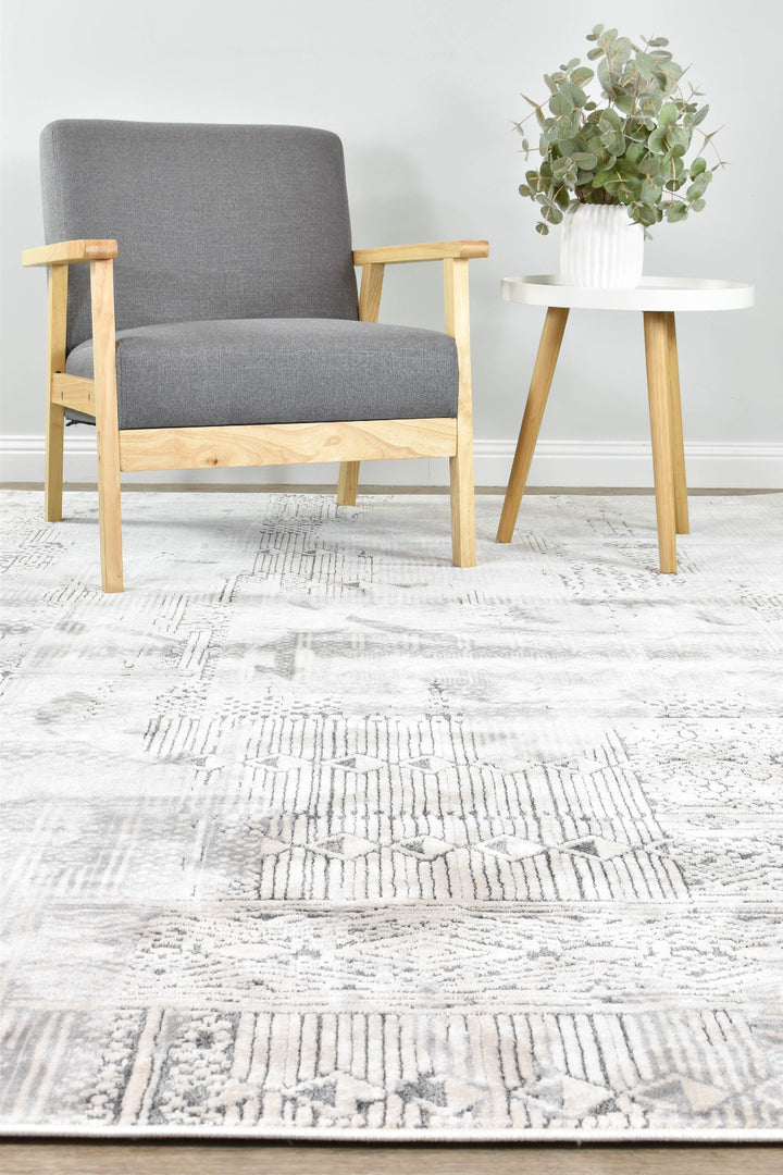 Vintage Natural Rug - Turkish-inspired traditional rug from Treasures of Turkey