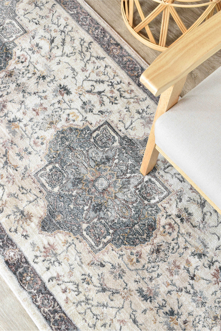 Novara Aurelia Rug - Turkish-inspired traditional rug from Treasures of Turkey