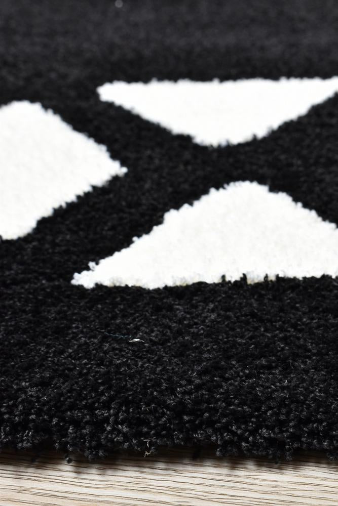 Chiapas Berber Black White Rug 63207-630.