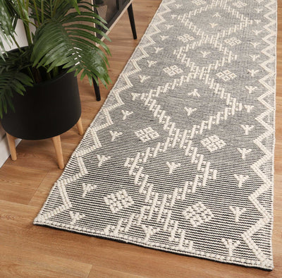 Anjuna Aztec Wool Blend Cream Rug (No Tassel) | Treasures Of Turkey