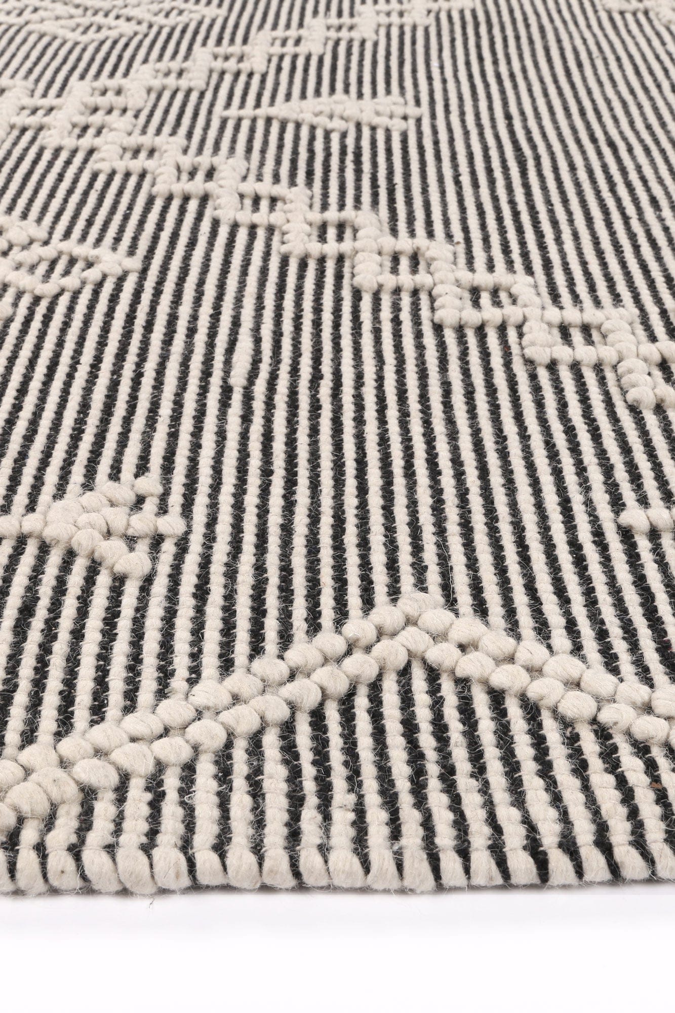 Anjuna Aztec Wool Blend Cream Rug (No Tassel) | Treasures Of Turkey