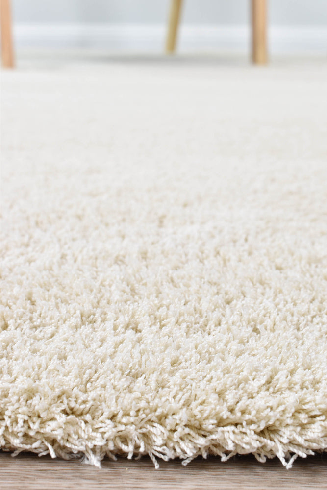 Tango Cream Rug - Turkish-inspired shaggy rug from Treasures of Turkey